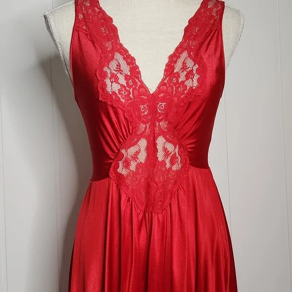 Vintage Miss Elaine red lace cut-out silky Fantasy  babydoll maxi slip dress - Picture 2 of 12